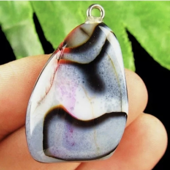 New Natural Yellow Black Fire Agate Pendant. - Picture 13 of 16